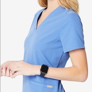 Looking for a royal blue figs scrub top 2XL or XL